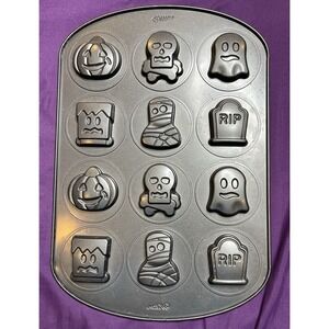 Wilton Halloween Cookie Pan Non-Stick Halloween Characters Retired Holiday